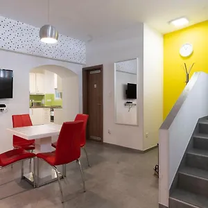 Vajda 15 Kapselhotel Budapest