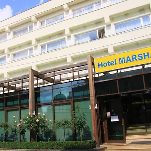 https://marshal-hotel.bucharesthotelsnow.com
